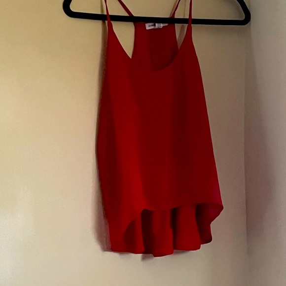 Red top - Picture 2 of 2